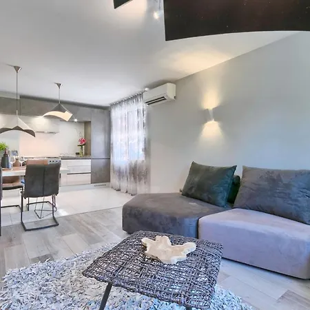 Apartman Modern Oasis