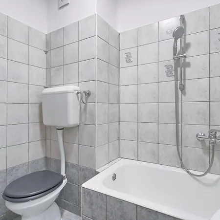 Modern Oasis Apartman *